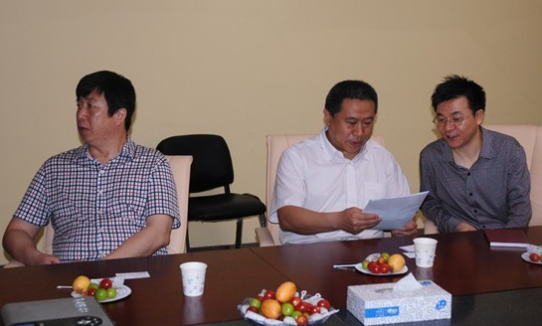 湖北江山重工集團(tuán)趙總一行考察亞泰光電